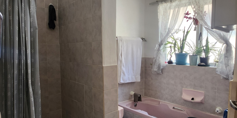 2 Bedroom Property for Sale in Bonnie Brae Western Cape